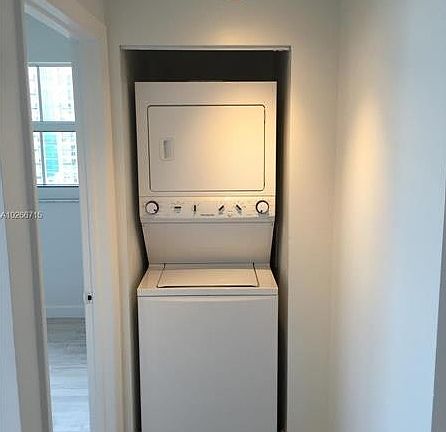 5th image of 185 SE 14th Ter APT 2808