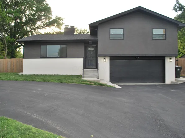 7404 Worthington Rd, Westerville, OH 43082