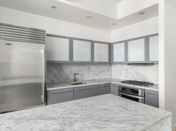 210 Lafayette Street image 4 of 11