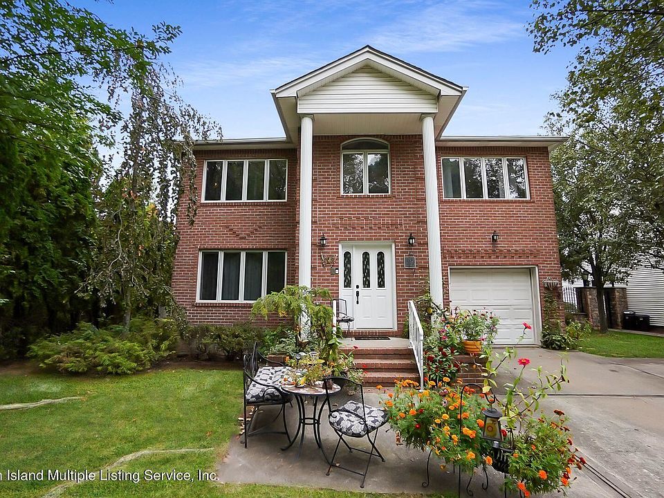 1st image of 31 Maguire Ct