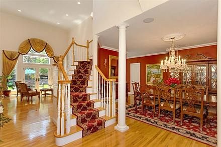 4th image of 72 Corbett Dr