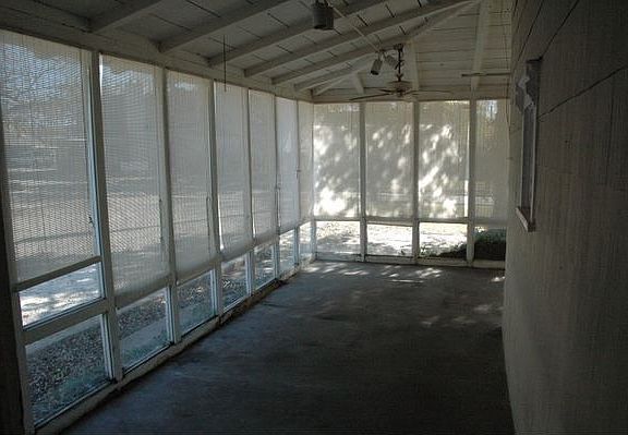 2nd image of 1604 N Elm St