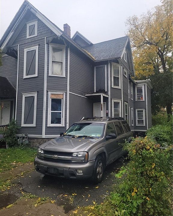 328 Baker Ave Syracuse NY Zillow