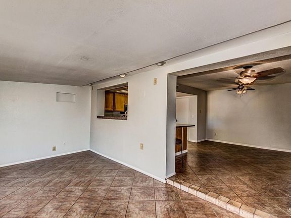 5th image of 17624 N 35th Pl