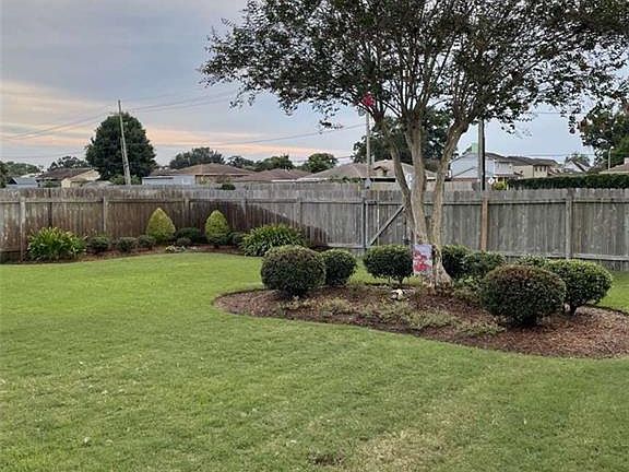 4th image of 132 Southwood Dr