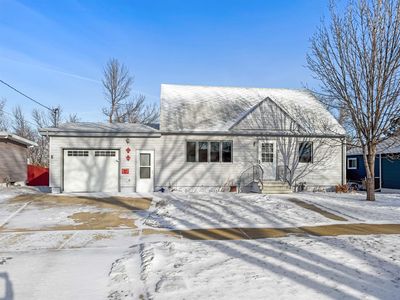 804 14 1/2 Ave SW, Minot, ND, 58701