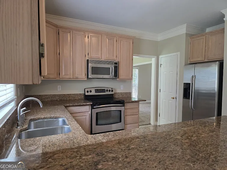 104 Inverrary Ct — Photo 3