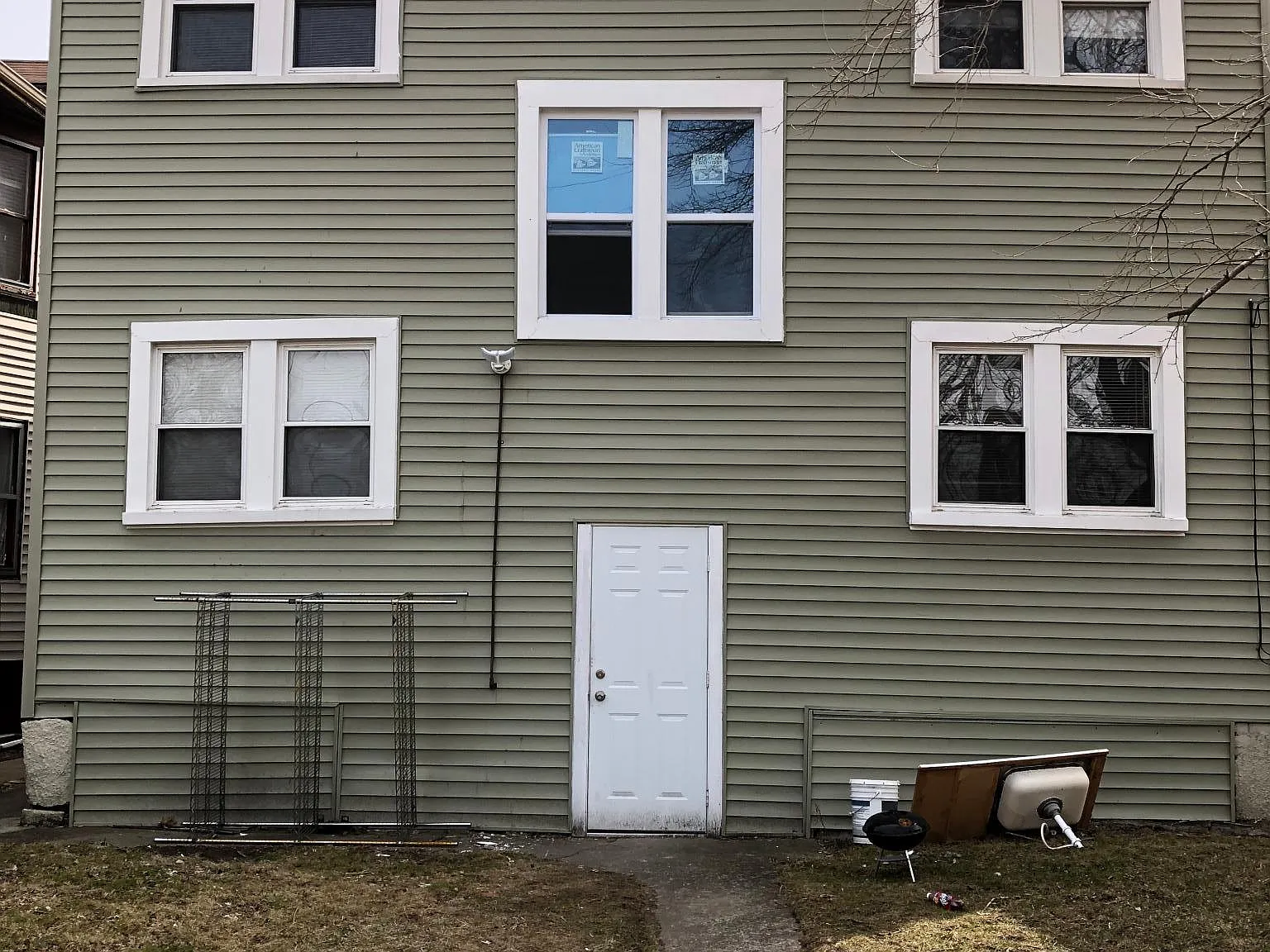 1934 Seward Ave — Photo 2