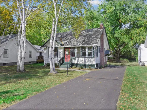 53 Van Dyck St, Coxsackie, NY 12051