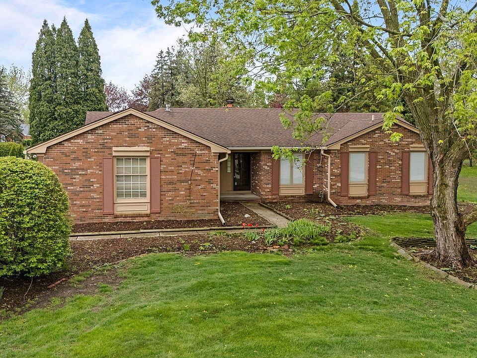 1st image of 6435 Denton Dr