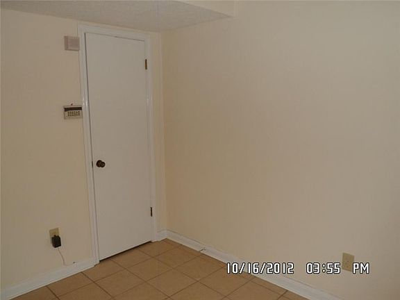 5th image of 142 Saint Croix Dr #11