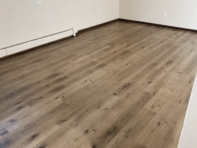 Hazelwood Apartments — Photo 43