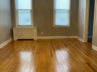 7022 73rd St, Ridgewood, NY 11385