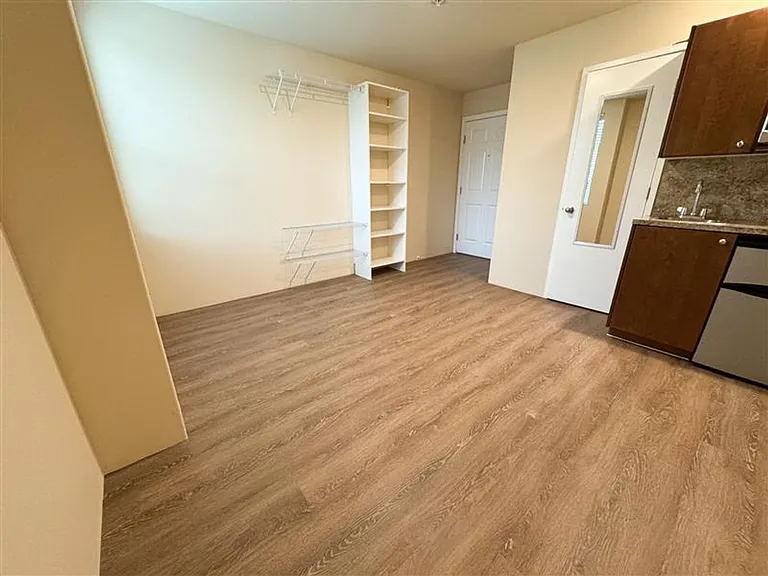 Vision 5 Apartments — Photo 31