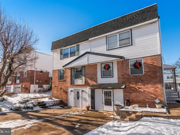 10928 Templeton Dr, Philadelphia, PA 19154