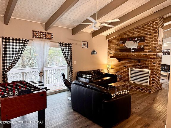 5th image of 9 Sassafras Rd