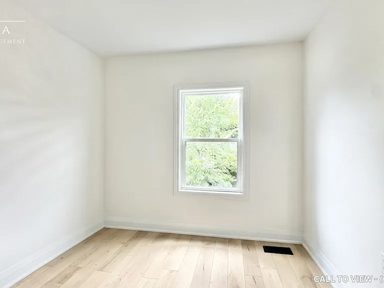 126 Evans St — Photo 9