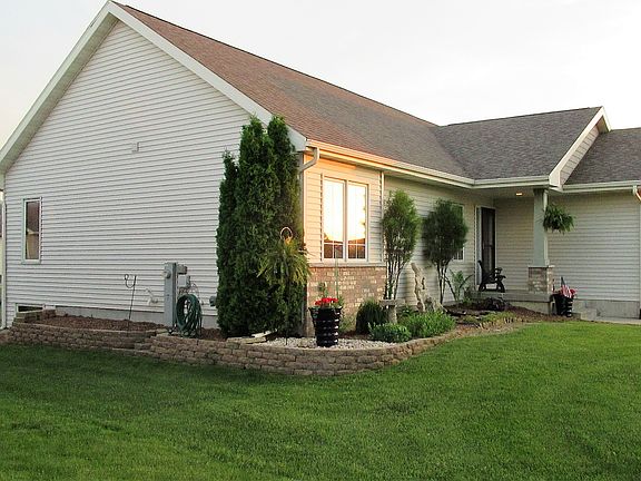 4th image of 340 Buena Vista Dr