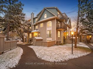 606 Tanguay Ct, Ottawa, ON K2L3X3