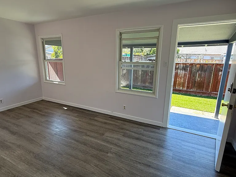 3812 King Ln #3814 — Photo 8