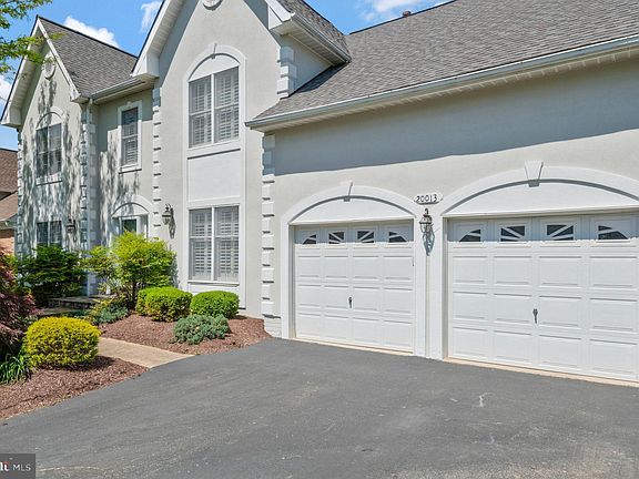 3rd image of 20013 Hazeltine Pl