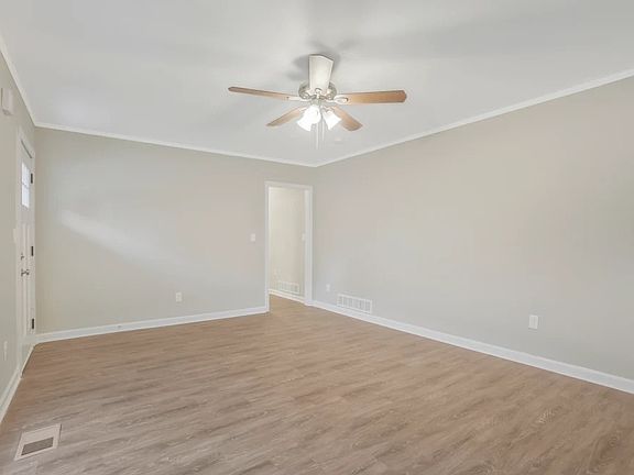 5th image of 2148 Green Forrest Dr