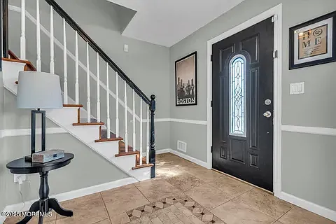 3 bed, 1832 sqft, $4,200 — Photo 4