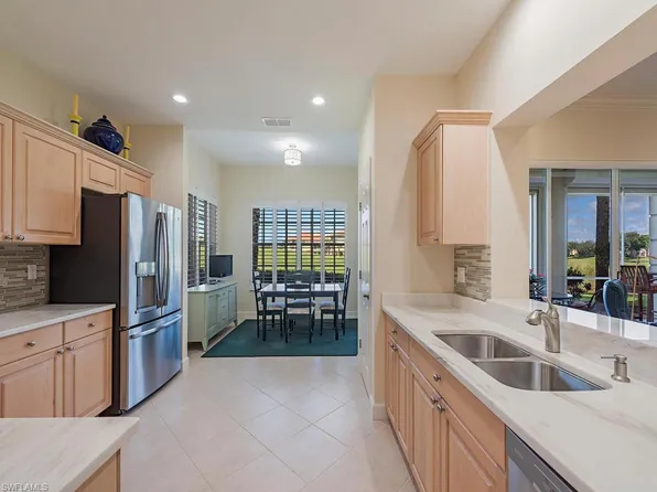 2355 Mont Claire Dr Unit 101, Naples, FL 34109