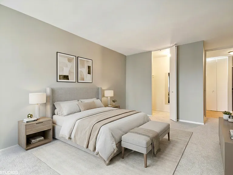 1030 N State St #16K — Photo 11