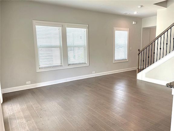 3rd image of 3685 Morgan Rd