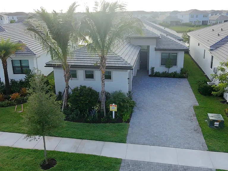 4931 Rivo Alto Cir — Photo 3