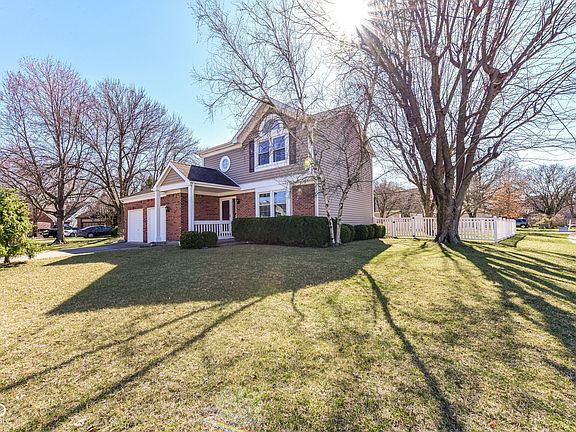 2nd image of 8545 Woodstone Ct