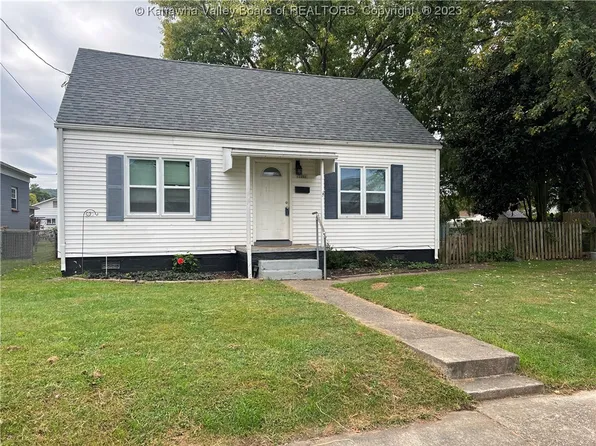 2249 Grant Ave, Saint Albans, WV 25177