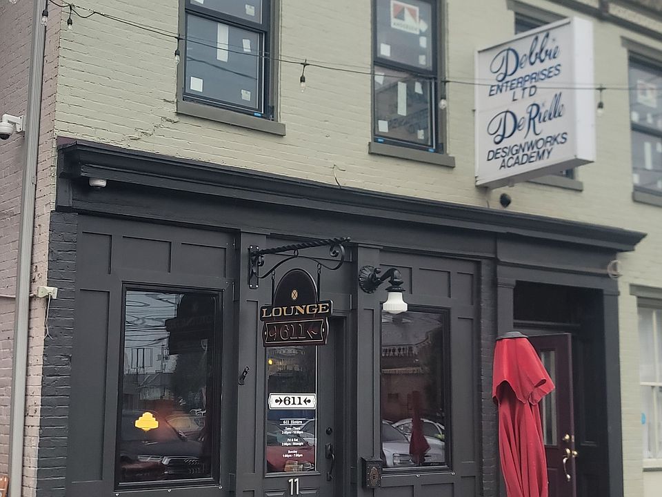 2nd image of 13 Railroad Ave #202