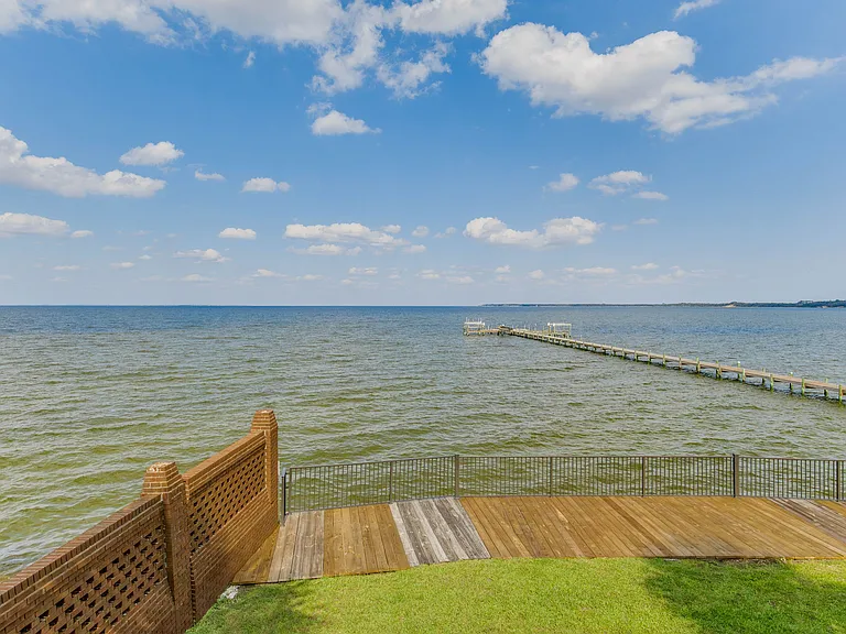 20 Baybridge Dr — Photo 18