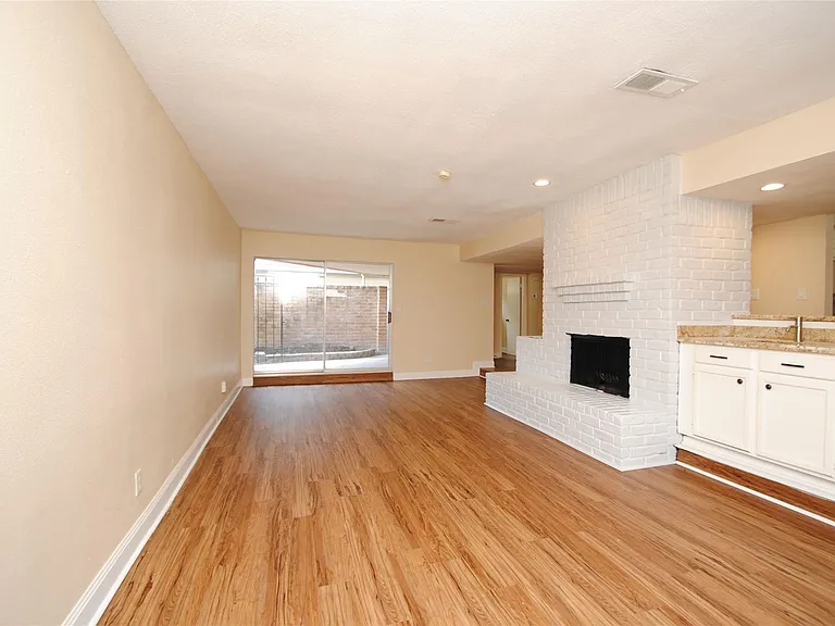 738 Country Place Dr #C — Photo 17