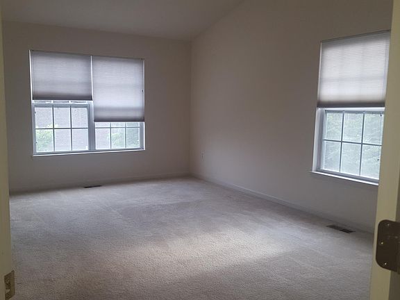 3rd image of 17883 Windflower Dr