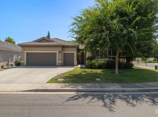 5703 Park Place Dr, Bakersfield, CA 93306