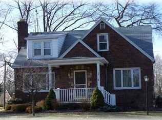 58 Capitol Ct, Farrell, PA 16121