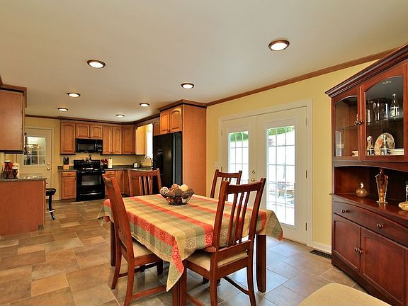 Eat-in kitchen complete remodel