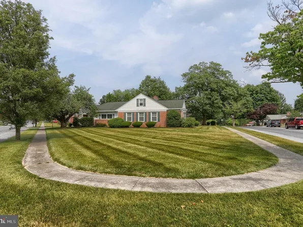 267 Redwood St, Hummelstown, PA 17036