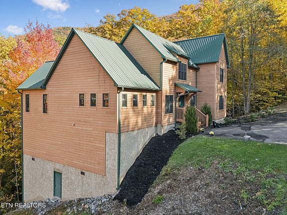 3rd image of 3715 Cinnamon Way