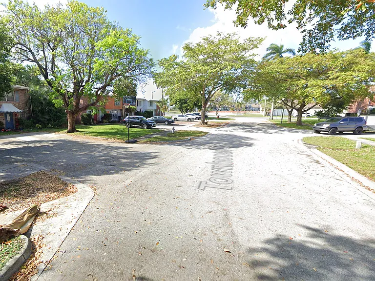 3609 Townhouse Ct — Photo 16