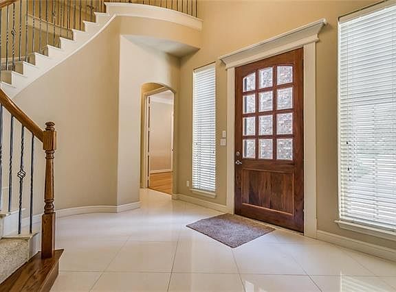 3rd image of 5033 Giverny Ln