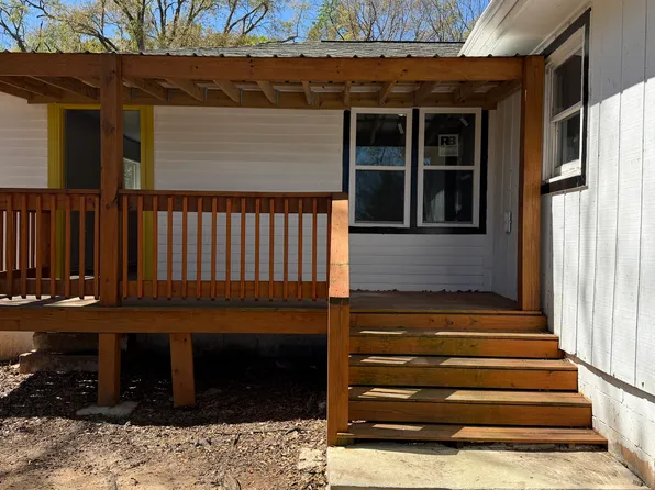 12 Sweeper Smith Rd, Newnan, GA 30263