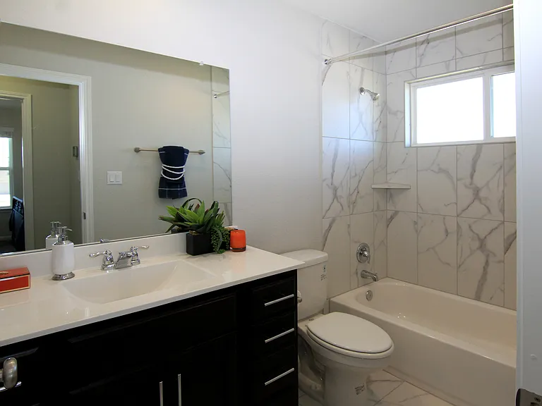 716 Tinton Falls Ln — Photo 15