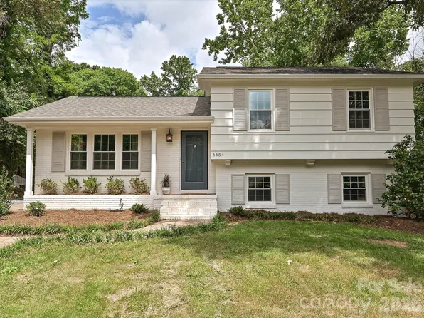 6654 Brookcrest Dr, Charlotte, NC 28210