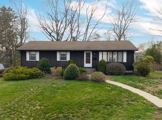 172 Brook St, Somerset, MA 02726