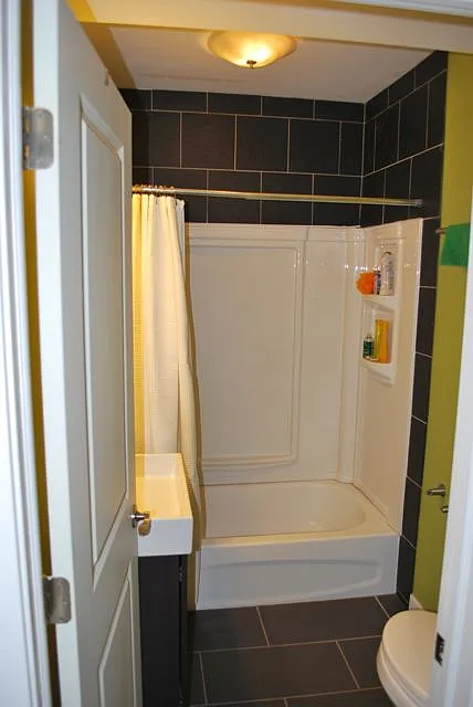 5 bed, 4.5 bath, 2040 sqft, $850 — Photo 4