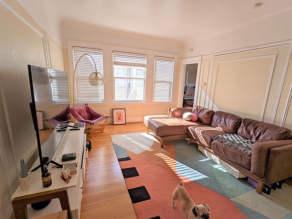 5th image of 550 Lake St #205